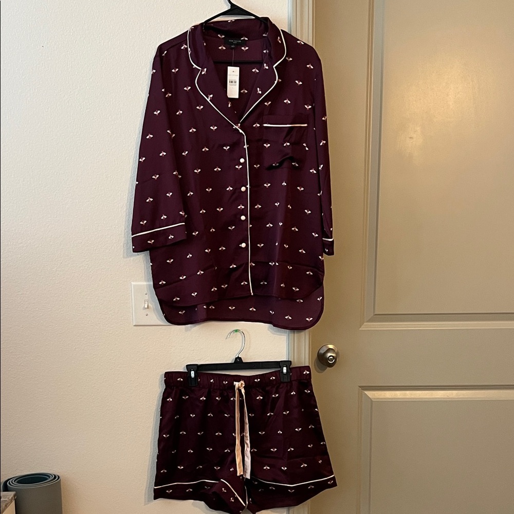 Ann Taylor Plum Pajama Set with White Accents